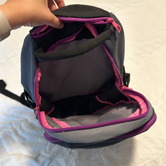 Adidas youth girls backpack with cellphone pocketed water bottle carrier - Picture 5 of 6